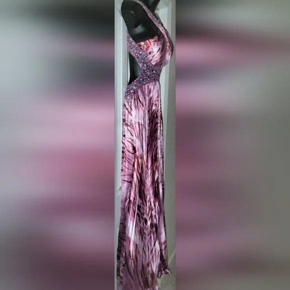 Women's Pink Formal, Prom of Cocktai Dress with Sequins, Stones & Embellishments - Picture 2 of 16